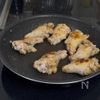 揉み込んで焼くだけ♪【塩レモン手羽元】の工程2