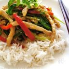 しょうゆ麹漬け鶏胸肉のチンジャオロース