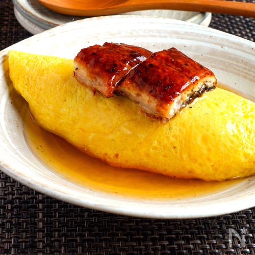 和風あんで包み込む『うなぎオムライス』市販の蒲焼き使います