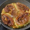 豚バラとバターコーンマヨの月見お好み焼きの工程6