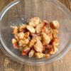 鶏むね肉が取り合いに♡「コンソメチーズのコロコロチキン」の工程4
