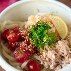 火を使わず５分で完成！ちょっぴりピリ辛なツナおろしうどん