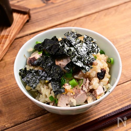 キムチでスタミナ「ゴマ油香るカツオキムチ釜飯」