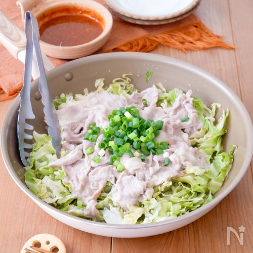 【15分放ったらかし】ごはんが進む！豚こまとキャベツの蒸焼き