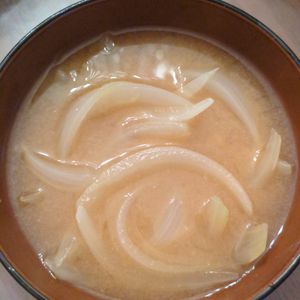 たりおの作ってみた!投稿(【玉ねぎの味噌汁】)