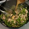 食材たった2つ。彼女,家族の胃袋を掴める【豚肉の青椒肉絲】の工程3