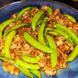 ヴェルの作ってみた!投稿(【ワンパン♪牛肉とスナップえんどうの韓国風ピリ辛炒め】)