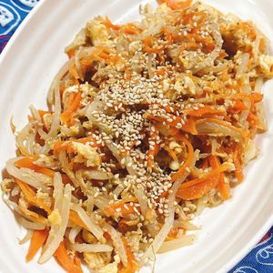 ぽぽの作ってみた!投稿(ご飯のお供に♪モリモリ食べたい【人参ツナたま炒め】)