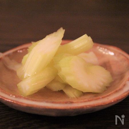 簡単 もう一品に セロリのレモン浅漬け By 福原ゆり レシピサイト Nadia ナディア プロの料理家のおいしいレシピ