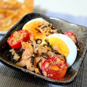 莉子の作ってみた!投稿(ゆで卵がボリュームアップ☆トマト塩昆布の味わいサラダ♪)