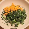 5分でできる♪甘ピリ辛ほうれん草とにんじんのおひたしの工程1