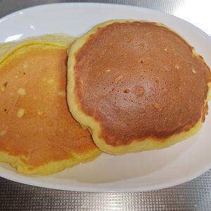 9Sの作ってみた!投稿(泡立てないスフレパンケーキ♪材料3つ♡あの食材で驚きの食感)