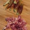 大葉とミョウガでさっぱり味わう「包まない豚こま棒餃子」の工程1