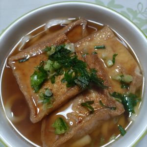 KUMIKOの作ってみた!投稿(【基本のきつねうどん】簡単!絶品!甘辛お揚げとお出汁が激うま)