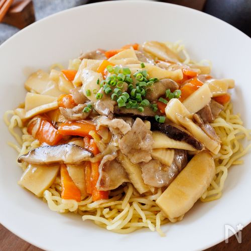 『たけのこと豚肉のあんかけ焼きそば』子どもも喜ぶおうち中華♪