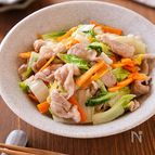 【豚肉と白菜のくたっと塩炒め】旨み広がるパパッとおかず♪