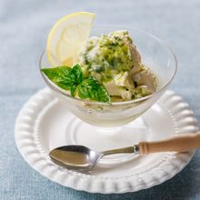 チーズのコクが旨味〜バジルアイスクリーム