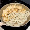 鶏むね肉とれんこんのハニーマスタードソテーの工程3