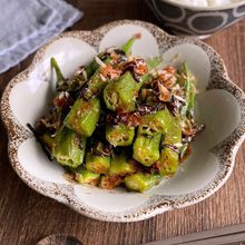 チンして和えるだけ「オクラのおかか塩昆布あえ」ご飯にも合う!