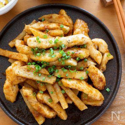 『鶏むねと長芋のにんにく味噌炒め』長芋シャキッ！ご飯が進む♡