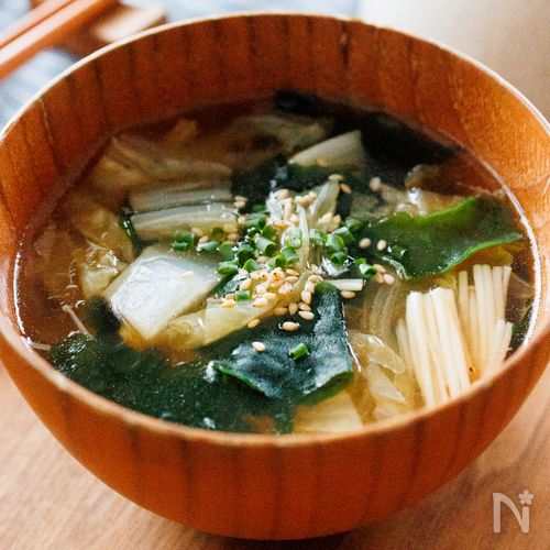 『とろとろ白菜とわかめの中華スープ』ほっこり温まる♪