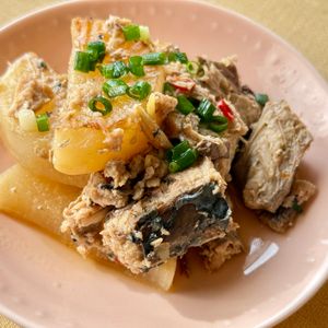 すみの作ってみた!投稿(【節約絶品おかず】ぶり大根ならぬ...さば缶大根☆味しみしみ)