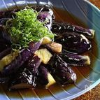 大葉をたっぷり乗せた茄子の揚げ浸し