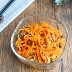 【電子レンジで簡単♪】人参としめじのコンソメ和え