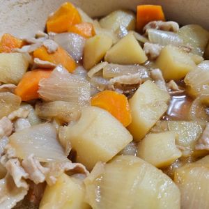 Maiの作ってみた!投稿(家庭料理の定番！牛肉じゃが【作り置き】)