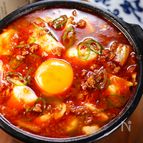 行列の韓国料理店の🍚10倍おいしいスンドゥブチゲ🤩