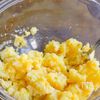 レンジで簡単!じゃがいもとカニカマのレモンマヨサラダの工程2