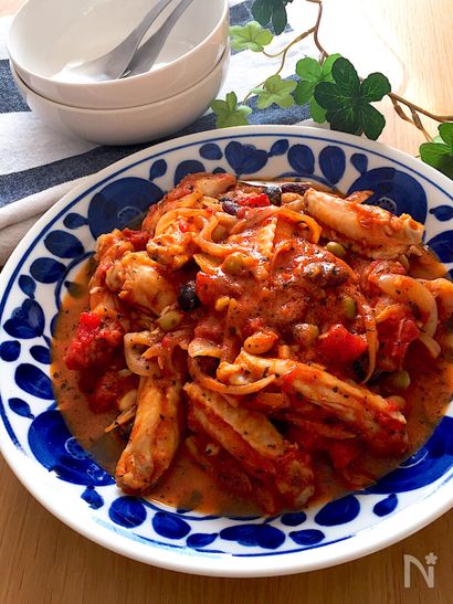 短時間にホロホロ鶏♡手羽中とお豆のバジル香るトマト豆乳煮込み