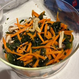 1169387の作ってみた!投稿(レンジで5分！【わかめときのこの中華サラダ】胡麻油香る♩)