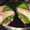 丸ごと！【ピーマンの甘辛焼き浸し】焼いて浸けるだけ♪の工程1