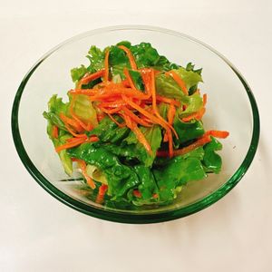 りんの作ってみた!投稿(【レタスとにんじんのサラダ】簡単ドレッシングでシンプルに♪)