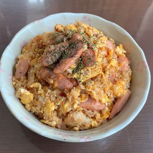 そうちゃんまま。の作ってみた!投稿(『スタミナ満点‼』ウインナーと卵のにんにくバター炒飯)