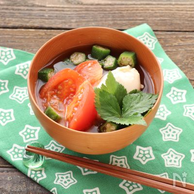 オクラとトマトとたまごのお味噌汁