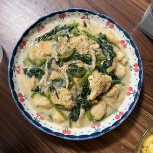 ぽんえりの作ってみた!投稿(ワンパン10分!【鶏むね肉ときのこのクリーム煮】牛乳で簡単♩)