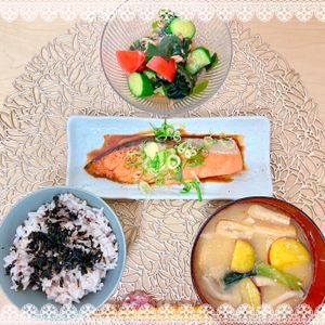 にゃ〜むずの作ってみた!投稿(簡単お魚和食♡『鮭のバターポン酢焼き』)