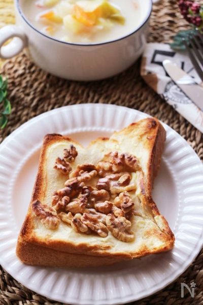 クリームチーズとナッツのとろーり蜂蜜冷凍つくりおきトースト By Maron 青木ゆかり レシピサイト Nadia ナディア プロの料理家のおいしいレシピ