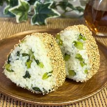 ツーンと旨い！野沢菜わさびおにぎり