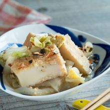 白菜と厚揚げと小魚ふりかけの煮浸し