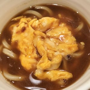 232088の作ってみた!投稿(行列のできるうどん屋の♪とろとろ卵とチーズのカレーうどん🤩)