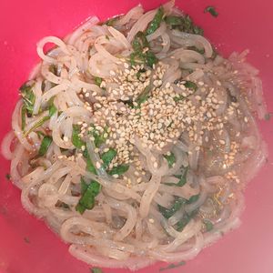 milkの作ってみた!投稿(ちゅるちゅるヘルシー🤩糸こんにゃくのピリうま酢の物💖)