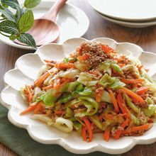 ひき肉とキャベツと人参とえのきの旨マヨ炒め