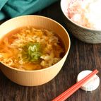 「味付けはすき焼のたれのみ！卵とネギのマイルドすき焼きスープ