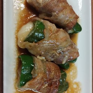 ゆの作ってみた!投稿(【ピーマンの肉巻きチーズ】パリッと♪焼肉のたれで簡単！)