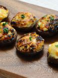 シイタケの味噌タルタルチーズ焼き