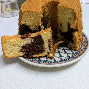 あやきょの作ってみた!投稿(オイルの代わりは水でOKノンオイルチョコバナナシフォンケーキ)
