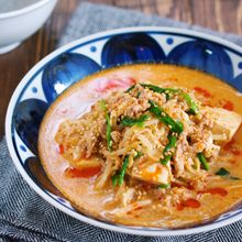 重ねて煮るだけ♪『もやしと豆腐のうま辛♡担々スープ』